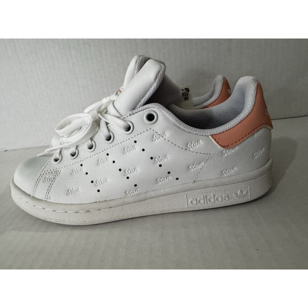 Adidas Stan Smith J White Pink Debossed Logo Sneakers Youth Size 4 / EU 36
